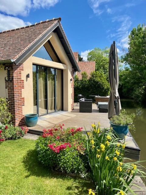 Apartamento Cote Riviere Ezy-sur-Eure Exterior foto